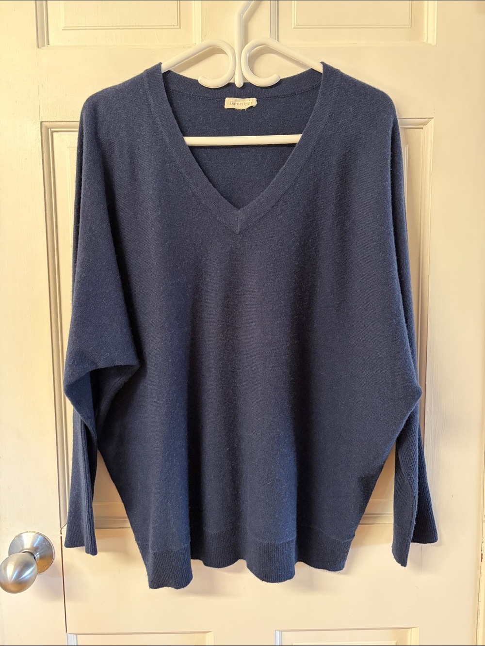 Garnet Hill navy blue cashmere V neck sweater women’s size 16